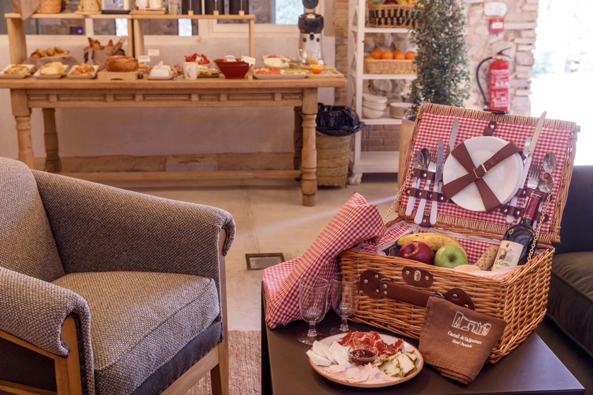 Hotel Castell De Vallgornera 페랄라다 외부 사진